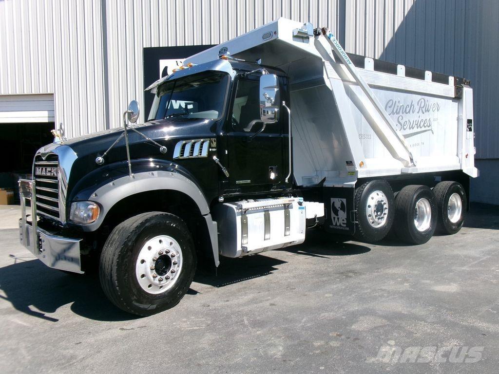 Mack GR64F شاحنات قلابة