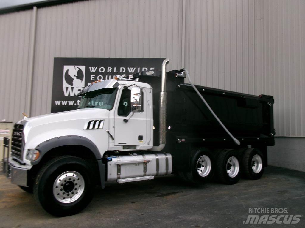 Mack GR64FR شاحنات قلابة