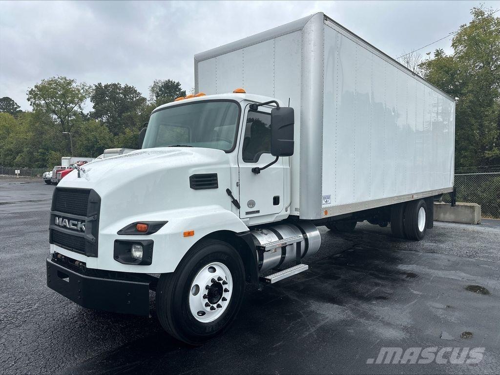 Mack MD6 شاحنات ذات هيكل صندوقي