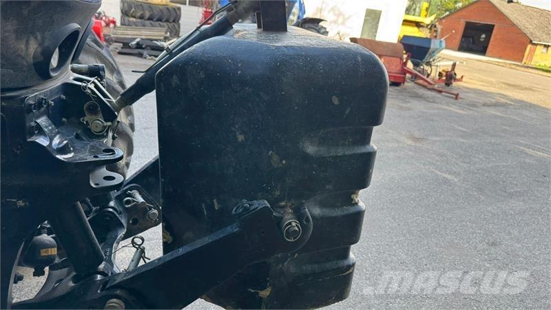 Holsø 800 KG ملحقات أخرى للجرارات