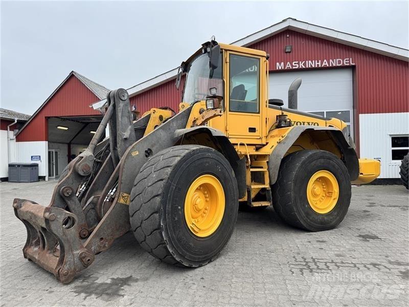 Volvo L 110 E لوادر بعجل