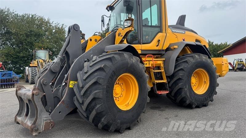 Volvo L 90 H لوادر بعجل