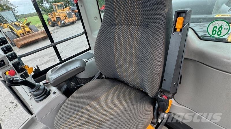 Volvo L 90 H لوادر بعجل