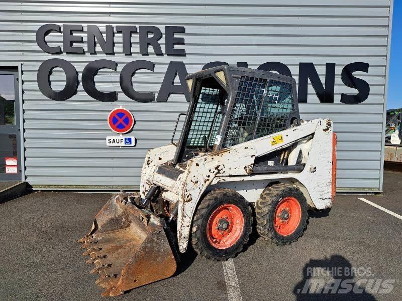 Bobcat S100 لوادر انزلاقية التوجيه