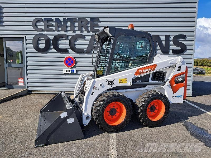 Bobcat S450 لوادر انزلاقية التوجيه