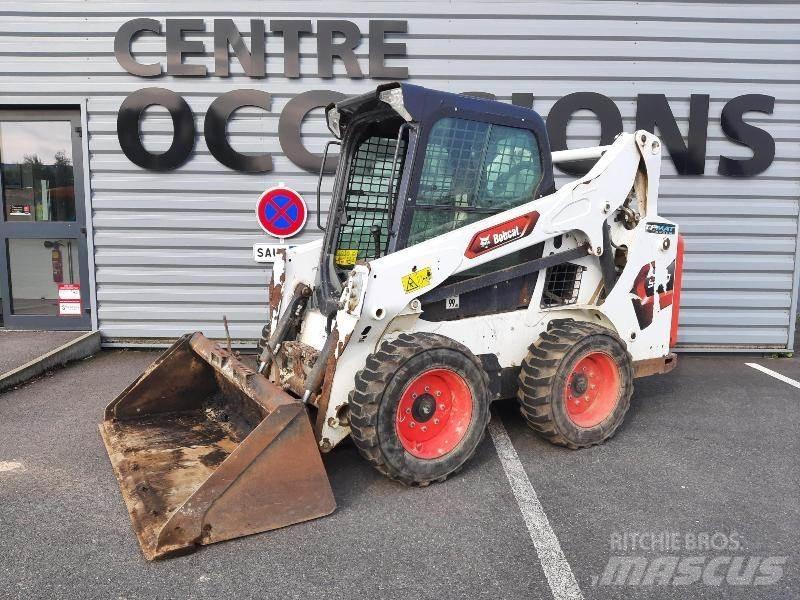 Bobcat S530-E V لوادر انزلاقية التوجيه