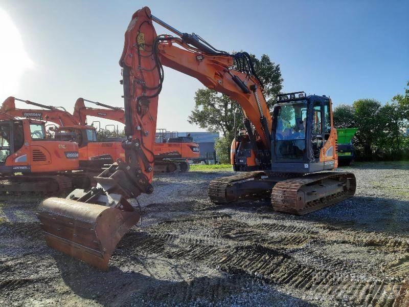 Doosan DX140LCR5 حفارات زحافة