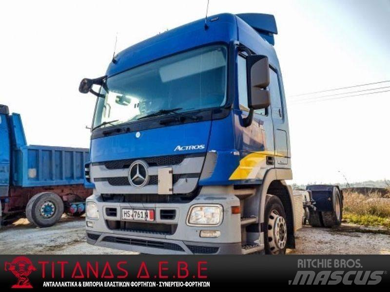 Mercedes-Benz 18.46 شاحنات بمقصورة وهيكل