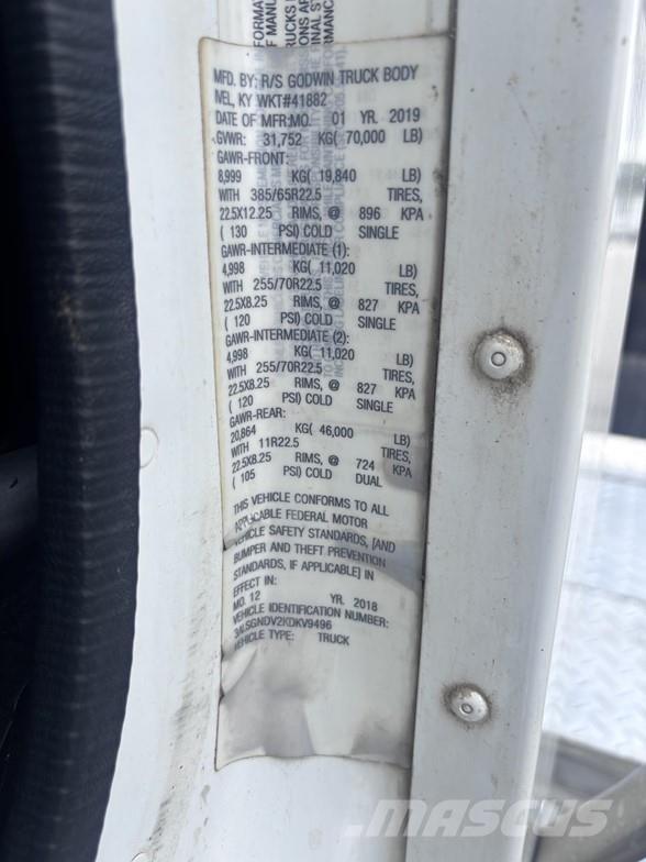 Freightliner 122SD شاحنات قلابة