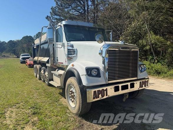 Freightliner 122SD شاحنات قلابة