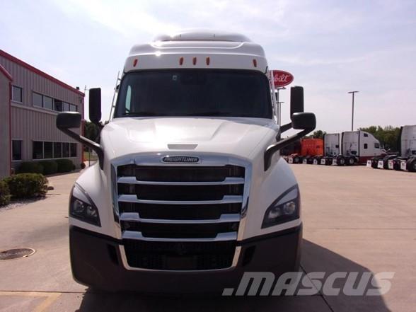 Freightliner CASCADIA 116 وحدات الجر