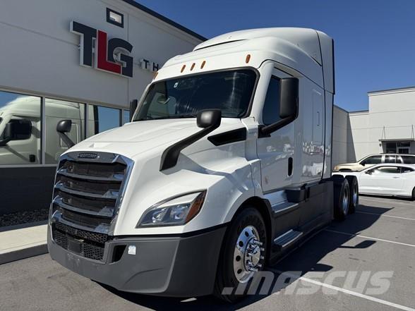 Freightliner CASCADIA 116 وحدات الجر
