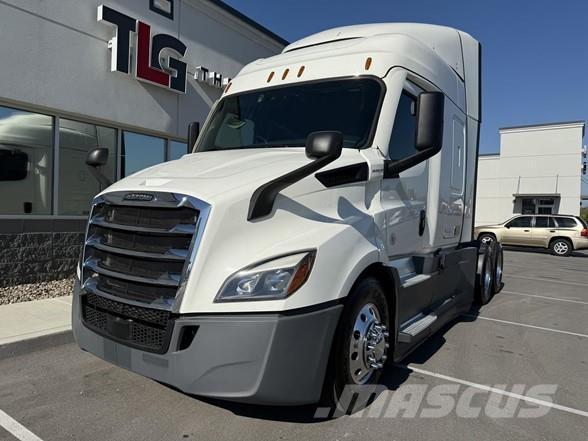 Freightliner CASCADIA 116 وحدات الجر