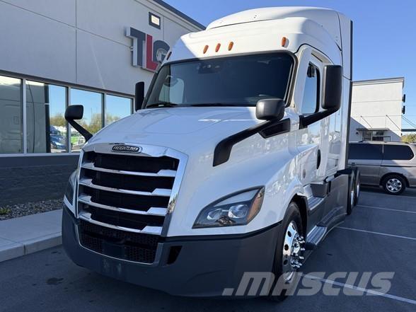 Freightliner CASCADIA 116 وحدات الجر