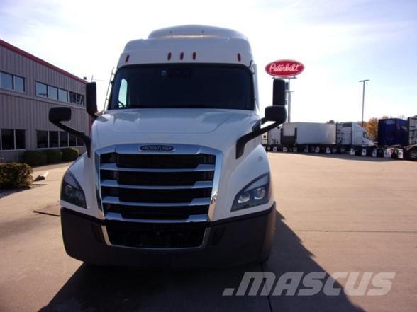 Freightliner CASCADIA 116 وحدات الجر