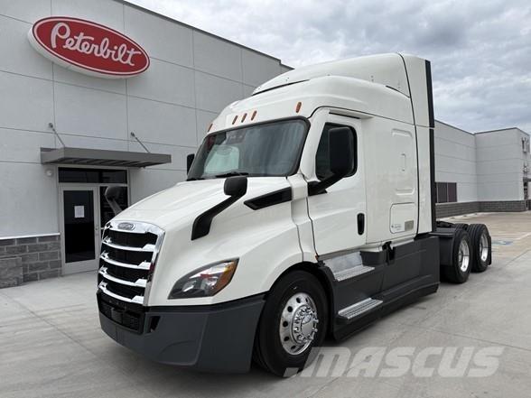 Freightliner CASCADIA 116 وحدات الجر