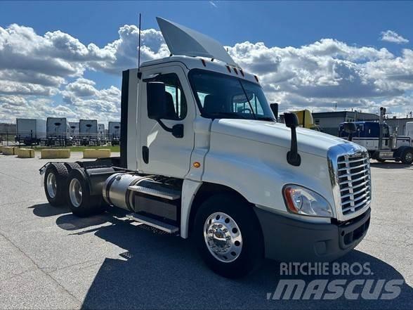 Freightliner CASCADIA 125 وحدات الجر