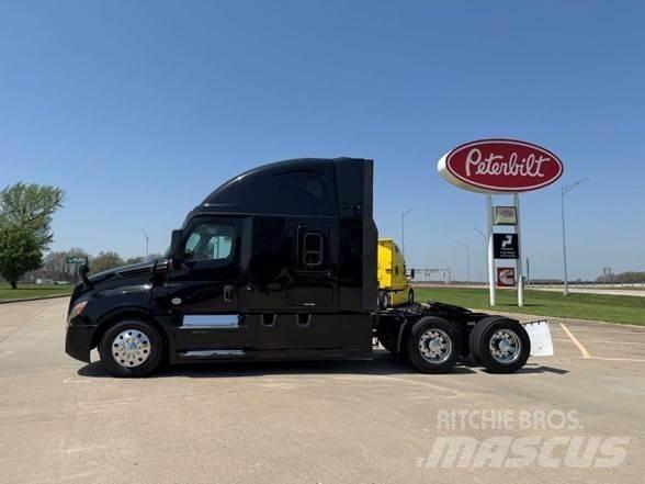 Freightliner CASCADIA 126 وحدات الجر