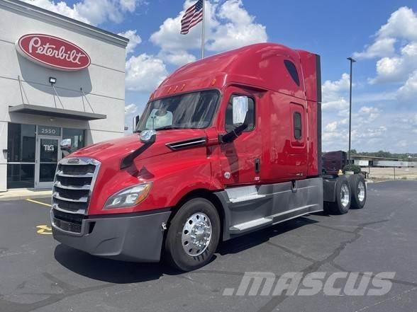 Freightliner CASCADIA 126 وحدات الجر