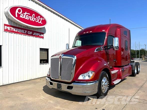Kenworth T680 وحدات الجر