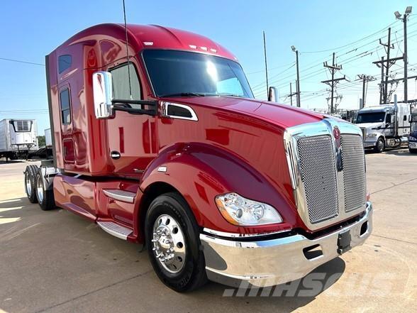 Kenworth T680 وحدات الجر
