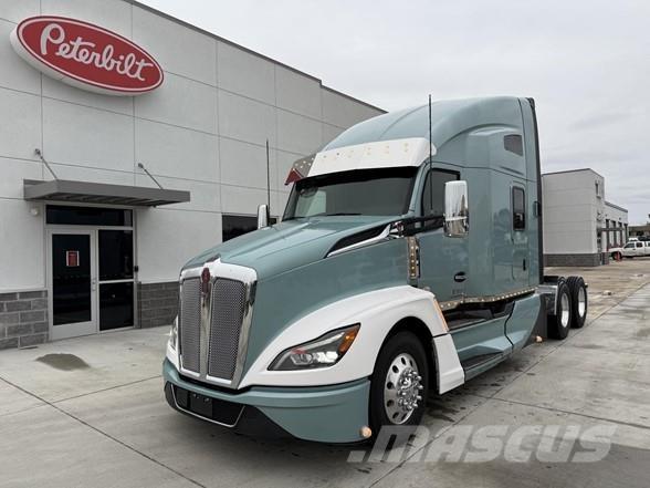 Kenworth T680 وحدات الجر