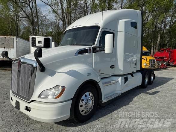 Kenworth T680 وحدات الجر