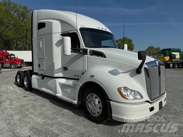 Kenworth T680 وحدات الجر