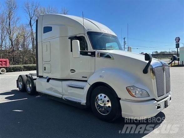 Kenworth T680 وحدات الجر