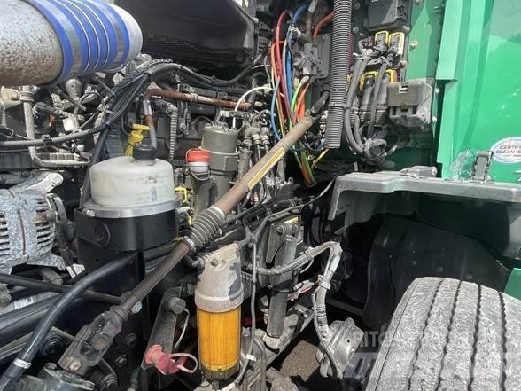 Kenworth T680 وحدات الجر