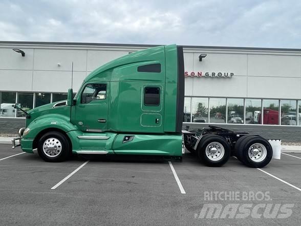 Kenworth T680 وحدات الجر