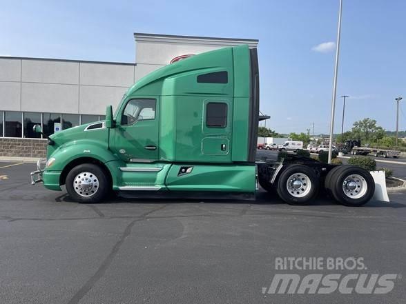 Kenworth T680 وحدات الجر