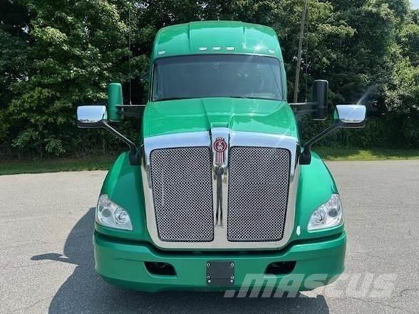 Kenworth T680 وحدات الجر