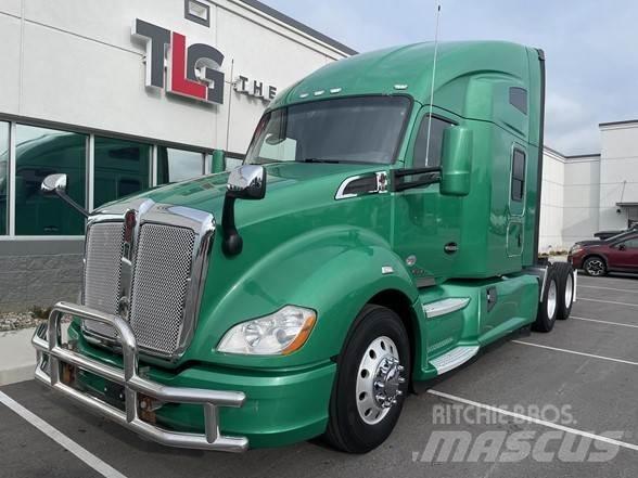 Kenworth T680 وحدات الجر