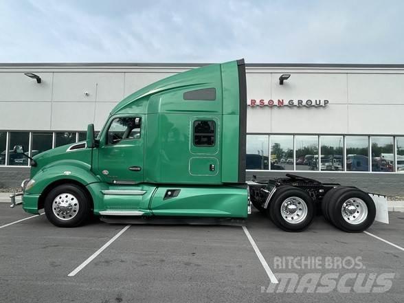 Kenworth T680 وحدات الجر