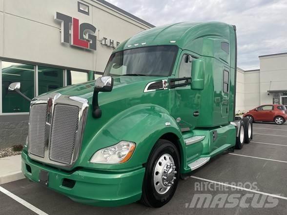 Kenworth T680 وحدات الجر