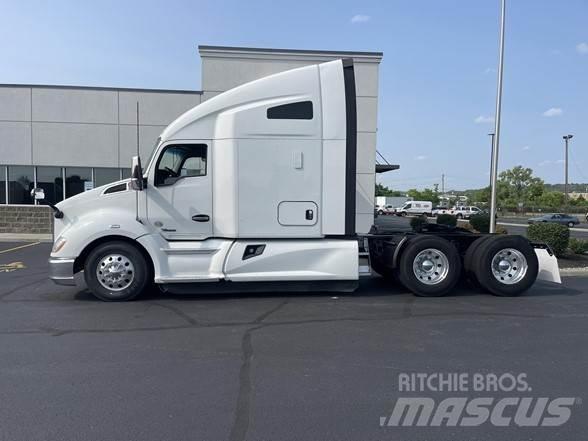 Kenworth T680 وحدات الجر