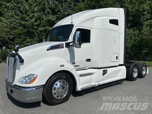 Kenworth T680 وحدات الجر