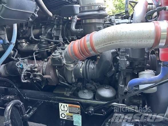 Kenworth T680 وحدات الجر
