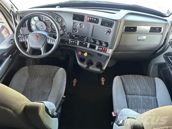 Kenworth T680 وحدات الجر