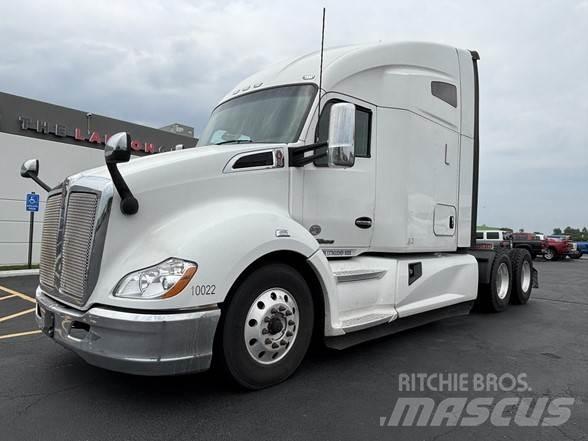 Kenworth T680 وحدات الجر