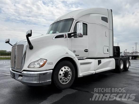 Kenworth T680 وحدات الجر