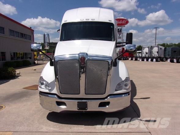 Kenworth T680 وحدات الجر