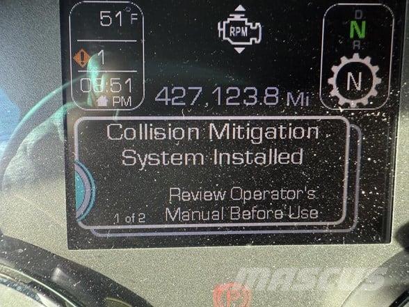 Kenworth T680 وحدات الجر