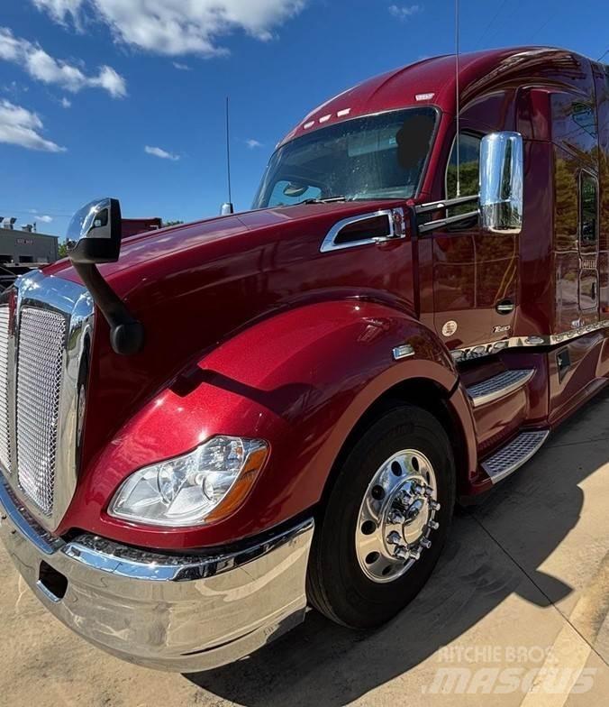 Kenworth T680 وحدات الجر