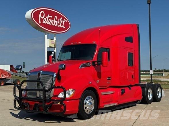 Kenworth T680 وحدات الجر