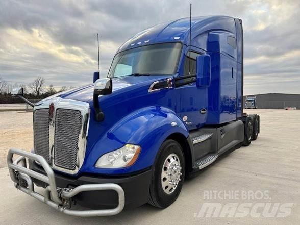 Kenworth T680 وحدات الجر