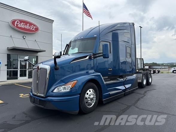 Kenworth T680 وحدات الجر