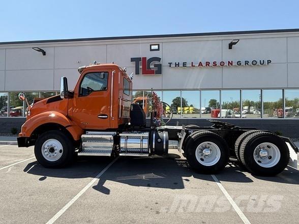 Kenworth T880 وحدات الجر