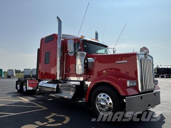 Kenworth W900 وحدات الجر